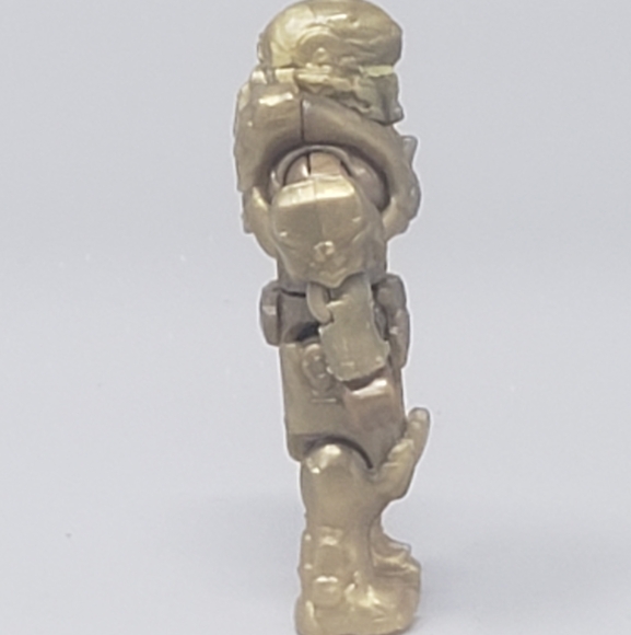 Mega Construx Halo Gold Spartan Mini-Action Figure - Picture 5 of 8